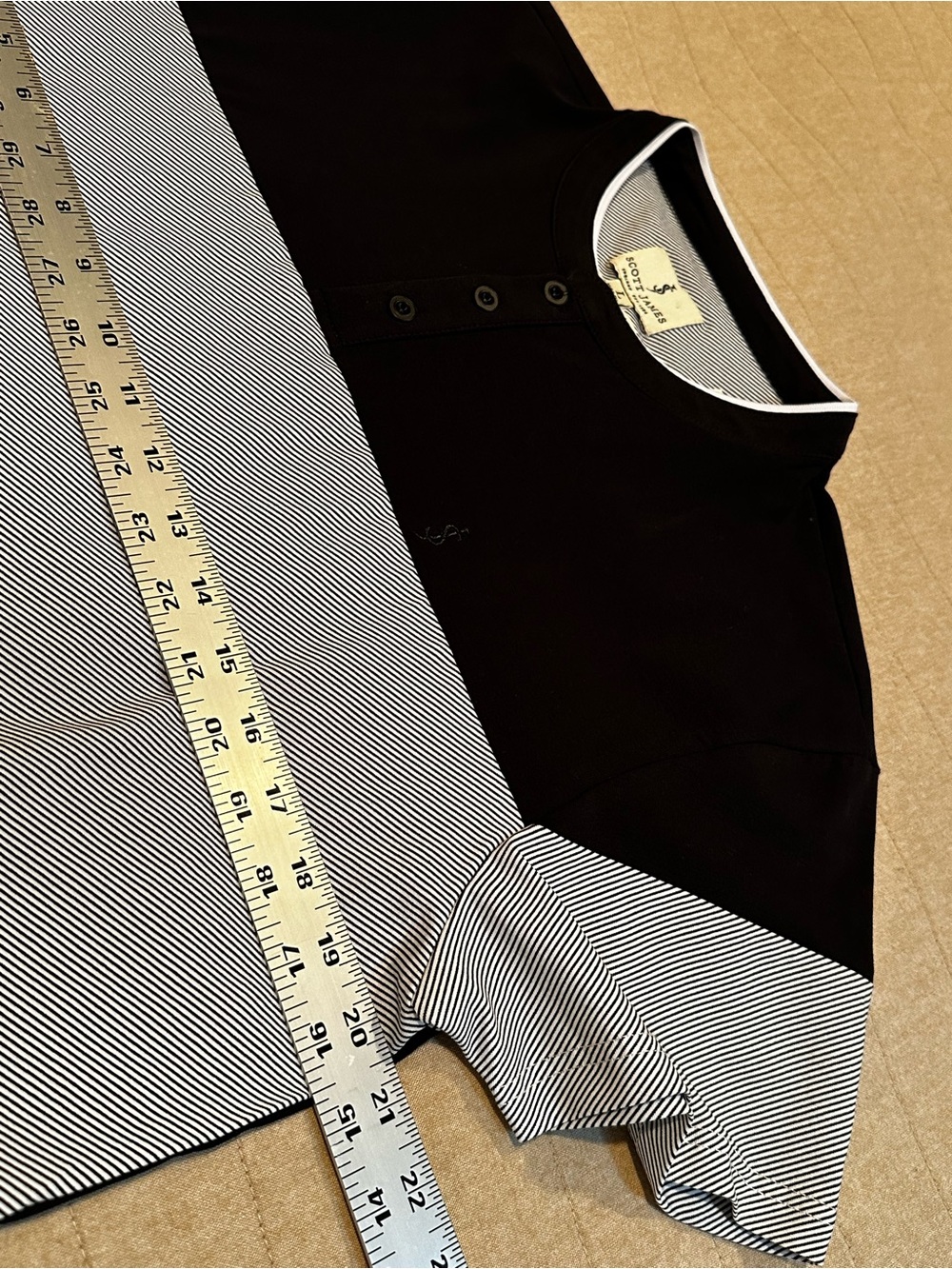 Men's Colorblock Henley Polo in Black and Light Gray - Picture 9 of 12